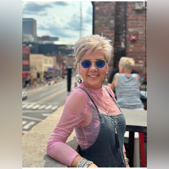 Other - Fabulous Fashion @ 10pm today! Clothes addict 🤣🤦‍♀️Love to shop💕 🥰